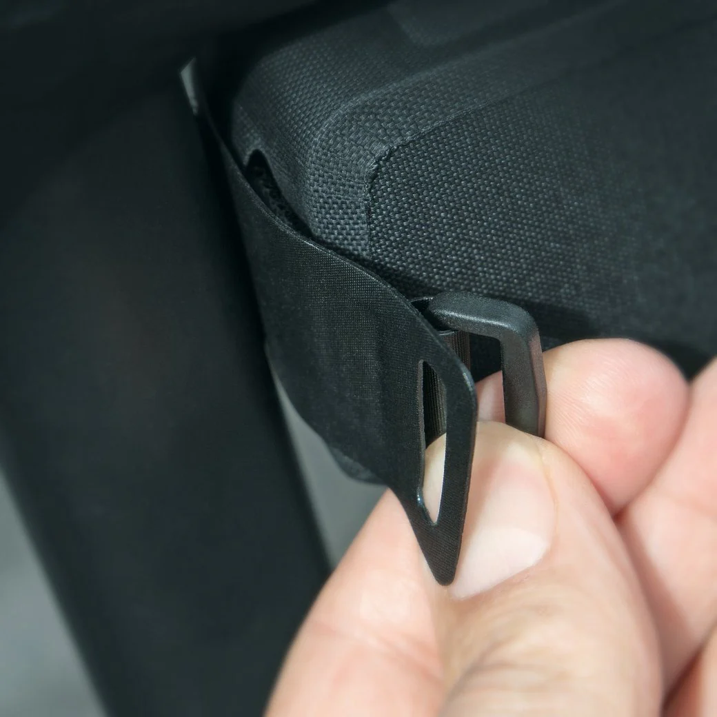 Race Frame Bag 0.65L - Image 9